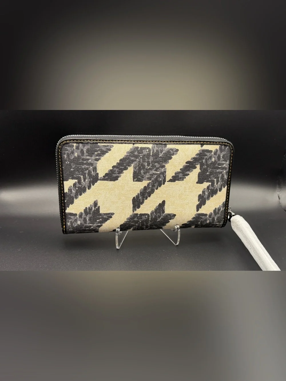Coach Dempsey Large Wallet with Houndstooth Print and Patch